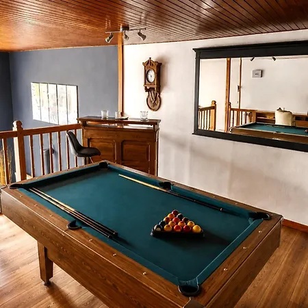 Ardennes Escape House For 12 People With Sauna, Billiards & Garden بيت للعطل