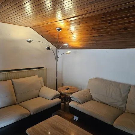 Ardennes Escape House For 12 People With Sauna, Billiards & Garden بيت للعطل