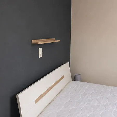 Ardennes Escape House For 12 People With Sauna, Billiards & Garden بيت للعطل
